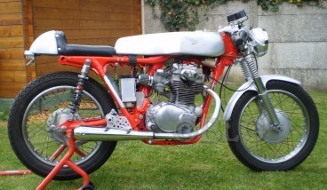 68133a771e78f_350cbhondacf.jpg